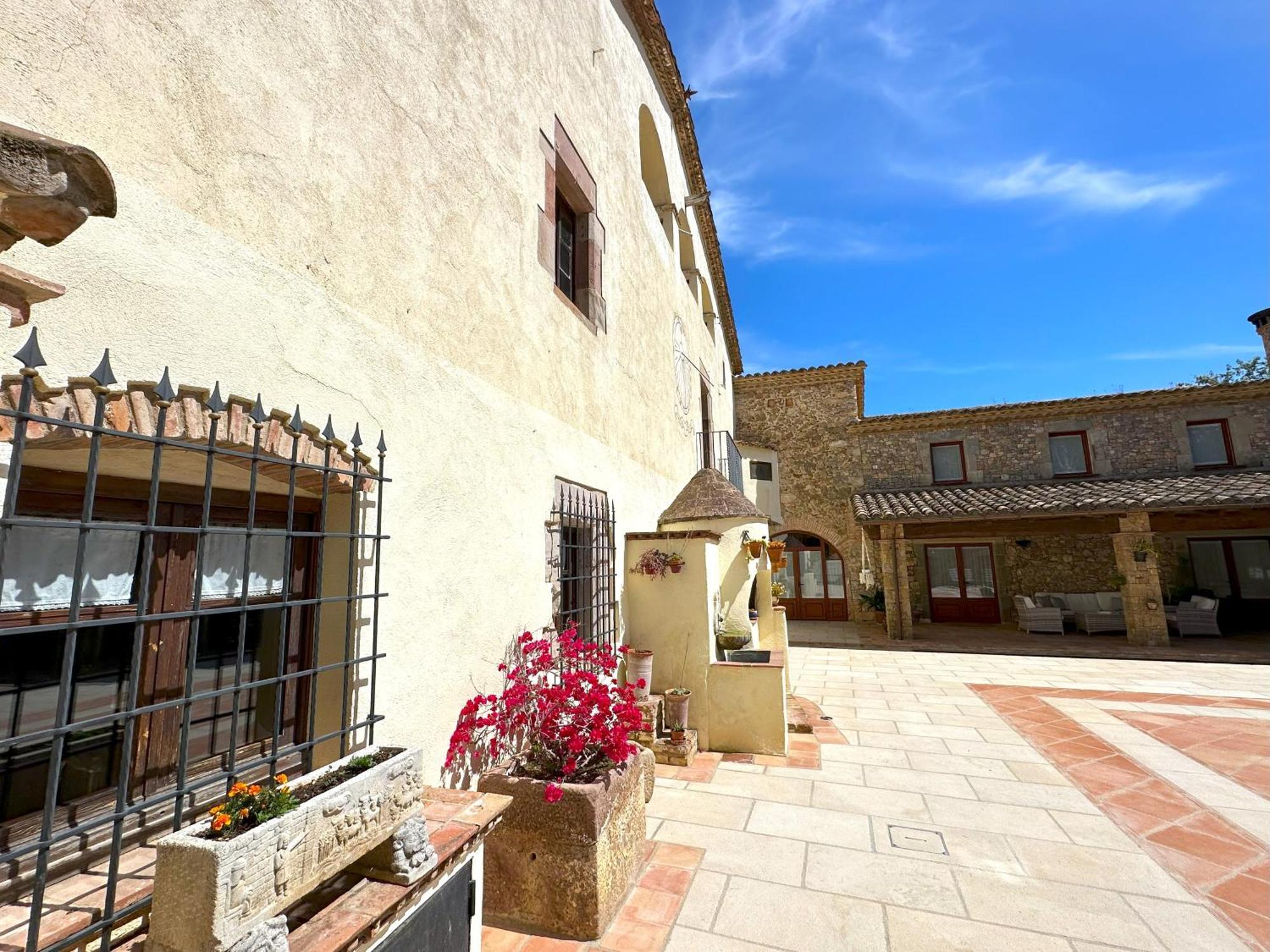 Masia Can Viver - Olive Oil Tourism B&B Bigues I Riells Exterior photo